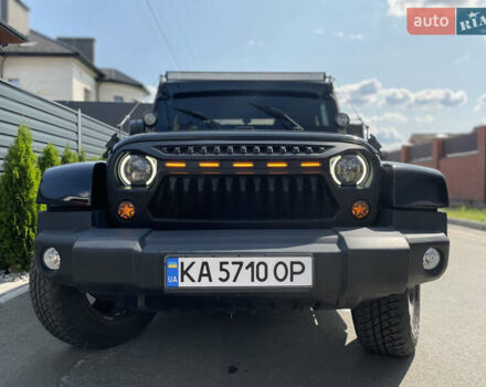 Черный Джип Вранглер, объемом двигателя 3.6 л и пробегом 168 тыс. км за 18900 $, фото 6 на Automoto.ua