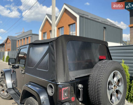 Черный Джип Вранглер, объемом двигателя 3.6 л и пробегом 168 тыс. км за 18900 $, фото 13 на Automoto.ua