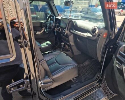 Чорний Джип Wrangler, об'ємом двигуна 2.78 л та пробігом 100 тис. км за 30990 $, фото 56 на Automoto.ua