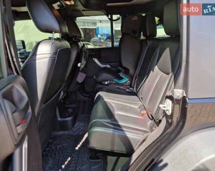 Чорний Джип Wrangler, об'ємом двигуна 2.78 л та пробігом 100 тис. км за 30990 $, фото 66 на Automoto.ua