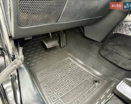 Черный Джип Вранглер, объемом двигателя 3.6 л и пробегом 152 тыс. км за 21900 $, фото 31 на Automoto.ua