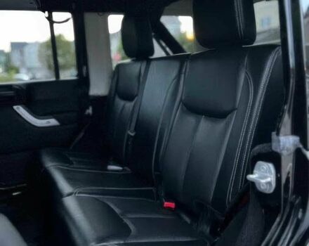 Чорний Джип Wrangler, об'ємом двигуна 3.6 л та пробігом 76 тис. км за 14500 $, фото 11 на Automoto.ua