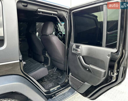 Черный Джип Вранглер, объемом двигателя 3.6 л и пробегом 54 тыс. км за 35500 $, фото 32 на Automoto.ua