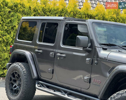 Джип Вранглер 2018 в Стрые на Automoto.ua Черный Джип Вранглер, объемом двигателя 3.6 л и пробегом 96 тыс. км за 37000 $, фото 16 на Automoto.ua