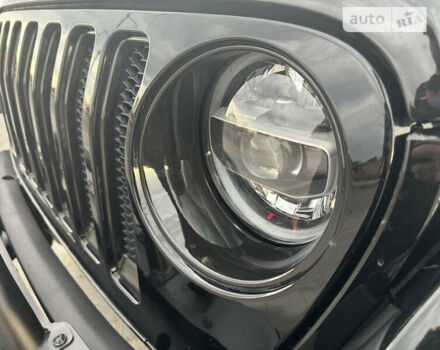 Чорний Джип Wrangler, об'ємом двигуна 3.6 л та пробігом 73 тис. км за 36000 $, фото 8 на Automoto.ua