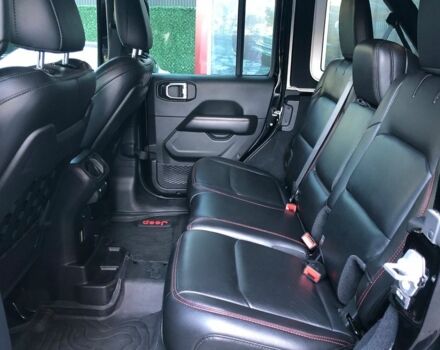Чорний Джип Wrangler, об'ємом двигуна 0 л та пробігом 17 тис. км за 56500 $, фото 40 на Automoto.ua