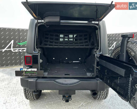 Черный Джип Вранглер, объемом двигателя 3.6 л и пробегом 54 тыс. км за 35500 $, фото 10 на Automoto.ua