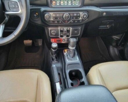 Чорний Джип Wrangler, об'ємом двигуна 3.6 л та пробігом 29 тис. км за 14000 $, фото 10 на Automoto.ua