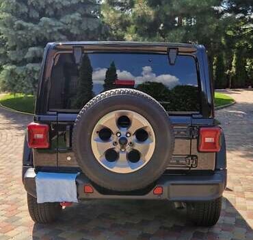 Черный Джип Вранглер, объемом двигателя 2 л и пробегом 38 тыс. км за 55000 $, фото 1 на Automoto.ua