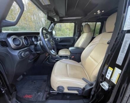 Черный Джип Вранглер, объемом двигателя 2 л и пробегом 35 тыс. км за 12000 $, фото 11 на Automoto.ua