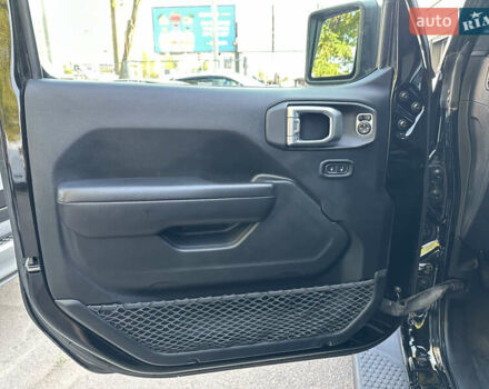 Джип Вранглер 2019 в Одессе на Automoto.ua Черный Джип Вранглер, объемом двигателя 3.6 л и пробегом 84 тыс. км за 29000 $, фото 11 на Automoto.ua