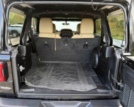 Черный Джип Вранглер, объемом двигателя 2 л и пробегом 35 тыс. км за 12000 $, фото 14 на Automoto.ua