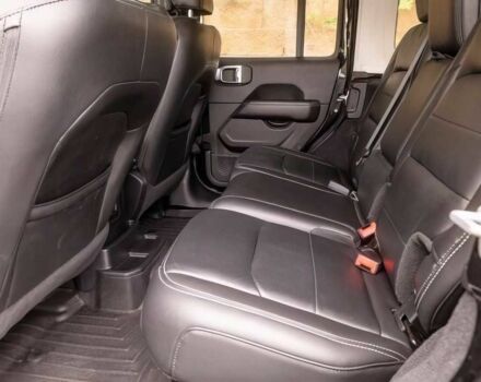 Черный Джип Вранглер, объемом двигателя 2 л и пробегом 48 тыс. км за 15000 $, фото 13 на Automoto.ua