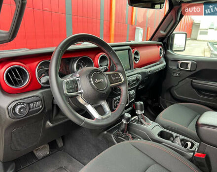 Черный Джип Вранглер, объемом двигателя 2 л и пробегом 44 тыс. км за 42000 $, фото 3 на Automoto.ua