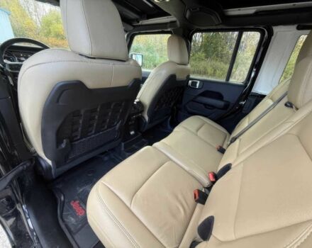 Черный Джип Вранглер, объемом двигателя 2 л и пробегом 35 тыс. км за 12000 $, фото 13 на Automoto.ua