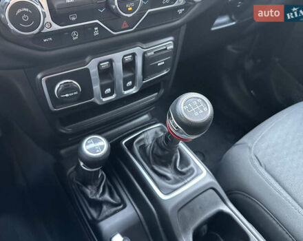 Джип Вранглер 2019 в Одессе на Automoto.ua Черный Джип Вранглер, объемом двигателя 3.6 л и пробегом 84 тыс. км за 29000 $, фото 16 на Automoto.ua