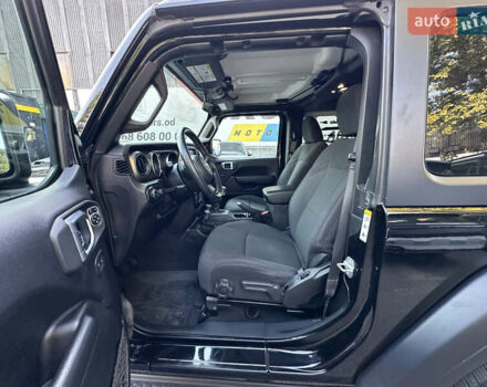 Джип Вранглер 2019 в Одессе на Automoto.ua Черный Джип Вранглер, объемом двигателя 3.6 л и пробегом 84 тыс. км за 29000 $, фото 9 на Automoto.ua