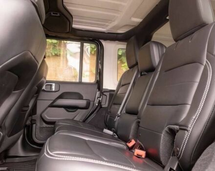 Черный Джип Вранглер, объемом двигателя 2 л и пробегом 48 тыс. км за 15000 $, фото 14 на Automoto.ua