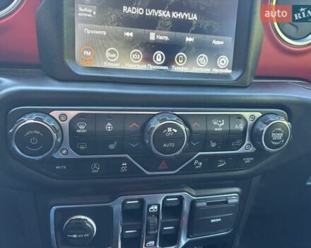 Черный Джип Вранглер, объемом двигателя 3.6 л и пробегом 74 тыс. км за 39900 $, фото 9 на Automoto.ua