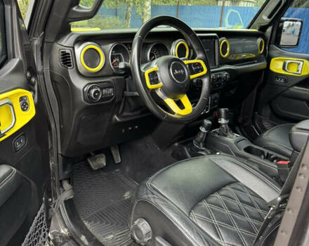 Чорний Джип Wrangler, об'ємом двигуна 2 л та пробігом 82 тис. км за 34000 $, фото 18 на Automoto.ua