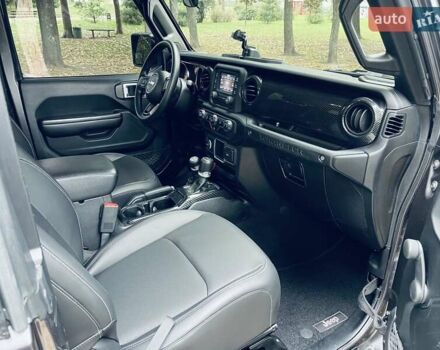 Джип Вранглер 2021 в Киеве на Automoto.ua Черный Джип Вранглер, объемом двигателя 3.6 л и пробегом 142 тыс. км за 31000 $, фото 17 на Automoto.ua