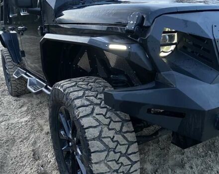 Черный Джип Вранглер, объемом двигателя 2 л и пробегом 67 тыс. км за 48900 $, фото 2 на Automoto.ua