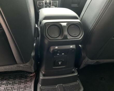 Чорний Джип Wrangler, об'ємом двигуна 2 л та пробігом 7 тис. км за 45000 $, фото 24 на Automoto.ua