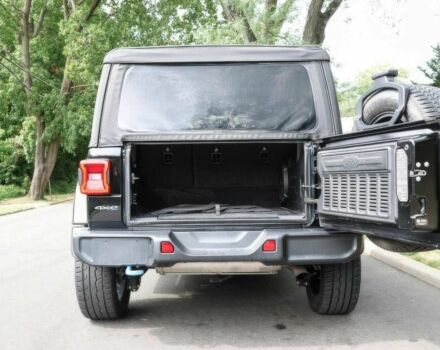 Чорний Джип Wrangler, об'ємом двигуна 2 л та пробігом 22 тис. км за 18700 $, фото 15 на Automoto.ua