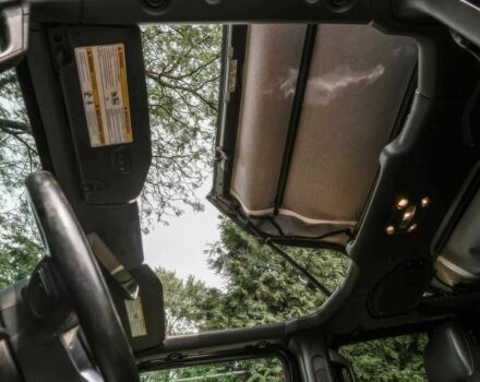 Чорний Джип Wrangler, об'ємом двигуна 2 л та пробігом 22 тис. км за 18700 $, фото 12 на Automoto.ua