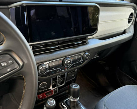 Черный Джип Вранглер, объемом двигателя 2 л и пробегом 32 тыс. км за 39500 $, фото 12 на Automoto.ua