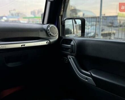 Фиолетовый Джип Вранглер, объемом двигателя 3.6 л и пробегом 70 тыс. км за 39500 $, фото 28 на Automoto.ua