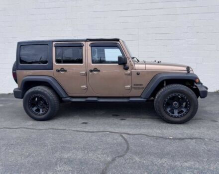 Коричневый Джип Вранглер, объемом двигателя 3.6 л и пробегом 72 тыс. км за 8900 $, фото 6 на Automoto.ua