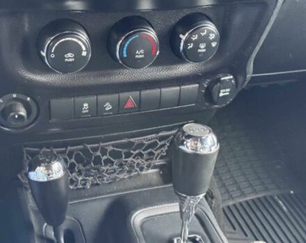 Коричневый Джип Вранглер, объемом двигателя 3.6 л и пробегом 72 тыс. км за 8900 $, фото 13 на Automoto.ua