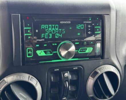 Коричневый Джип Вранглер, объемом двигателя 3.6 л и пробегом 72 тыс. км за 8900 $, фото 11 на Automoto.ua