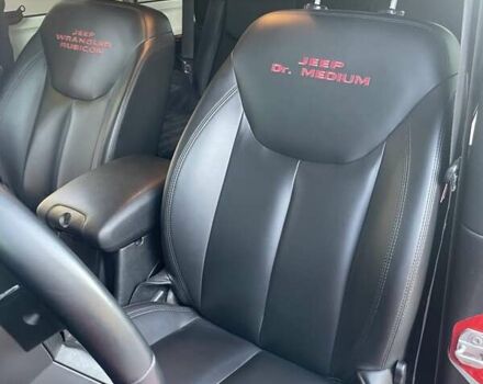 Красный Джип Вранглер, объемом двигателя 2.78 л и пробегом 100 тыс. км за 32999 $, фото 22 на Automoto.ua