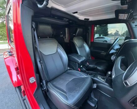 Джип Wrangler 2018 у Одесі на Automoto.ua Червоний Джип Wrangler, об'ємом двигуна 3.6 л та пробігом 43 тис. км за 27400 $, фото 11 на Automoto.ua