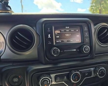 Красный Джип Вранглер, объемом двигателя 0 л и пробегом 34 тыс. км за 28000 $, фото 11 на Automoto.ua