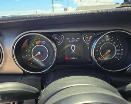 Красный Джип Вранглер, объемом двигателя 0 л и пробегом 34 тыс. км за 28000 $, фото 12 на Automoto.ua