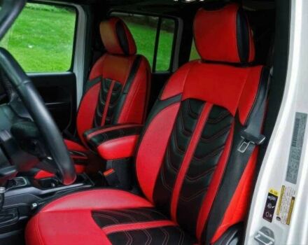 Красный Джип Вранглер, объемом двигателя 2 л и пробегом 57 тыс. км за 11000 $, фото 13 на Automoto.ua