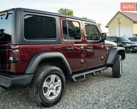 Червоний Джип Wrangler, об'ємом двигуна 3.6 л та пробігом 62 тис. км за 35800 $, фото 10 на Automoto.ua