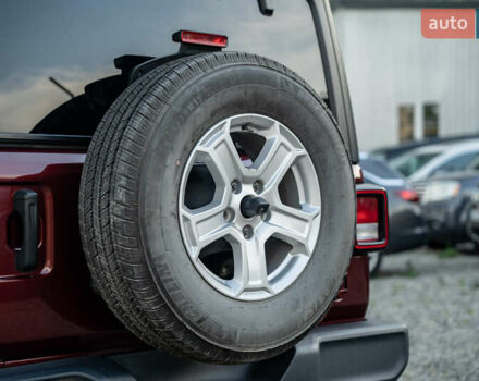 Червоний Джип Wrangler, об'ємом двигуна 3.6 л та пробігом 62 тис. км за 35800 $, фото 7 на Automoto.ua