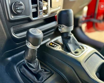 Красный Джип Вранглер, объемом двигателя 2 л и пробегом 72 тыс. км за 36000 $, фото 33 на Automoto.ua