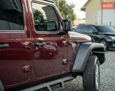 Червоний Джип Wrangler, об'ємом двигуна 3.6 л та пробігом 62 тис. км за 35800 $, фото 13 на Automoto.ua