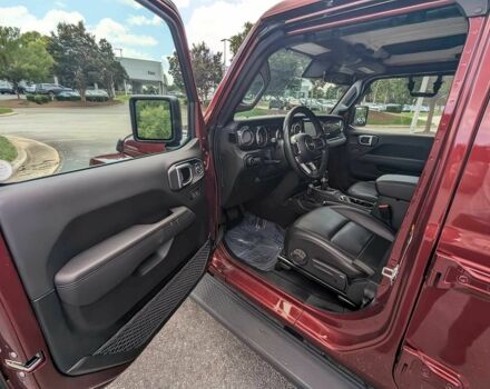 Червоний Джип Wrangler, об'ємом двигуна 2 л та пробігом 38 тис. км за 31200 $, фото 7 на Automoto.ua