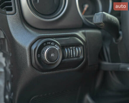 Червоний Джип Wrangler, об'ємом двигуна 3.6 л та пробігом 62 тис. км за 35800 $, фото 22 на Automoto.ua