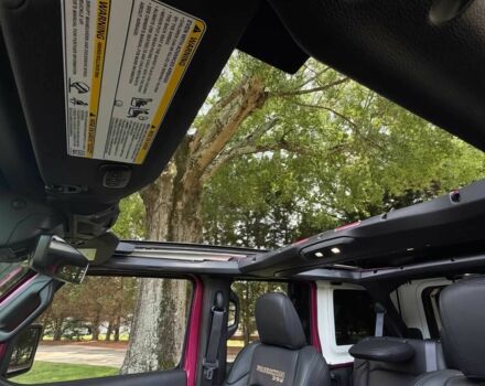 Джип Вранглер 2024 в Ужгороде на Automoto.ua Красный Джип Вранглер, объемом двигателя 6.4 л и пробегом 30 тыс. км за 21000 $, фото 15 на Automoto.ua