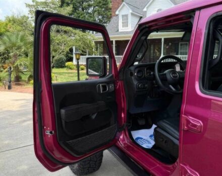 Джип Вранглер 2024 в Ужгороде на Automoto.ua Красный Джип Вранглер, объемом двигателя 6.4 л и пробегом 30 тыс. км за 21000 $, фото 11 на Automoto.ua