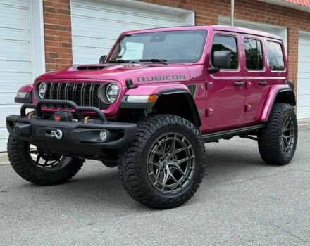 Джип Вранглер 2024 в Ужгороде на Automoto.ua Красный Джип Вранглер, объемом двигателя 6.4 л и пробегом 30 тыс. км за 21000 $, фото 2 на Automoto.ua