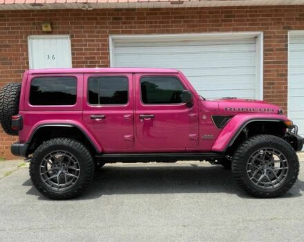 Джип Вранглер 2024 в Ужгороде на Automoto.ua Красный Джип Вранглер, объемом двигателя 6.4 л и пробегом 30 тыс. км за 21000 $, фото 8 на Automoto.ua