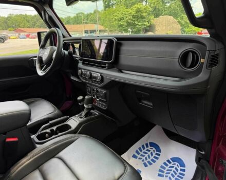 Джип Вранглер 2024 в Ужгороде на Automoto.ua Красный Джип Вранглер, объемом двигателя 6.4 л и пробегом 30 тыс. км за 21000 $, фото 10 на Automoto.ua